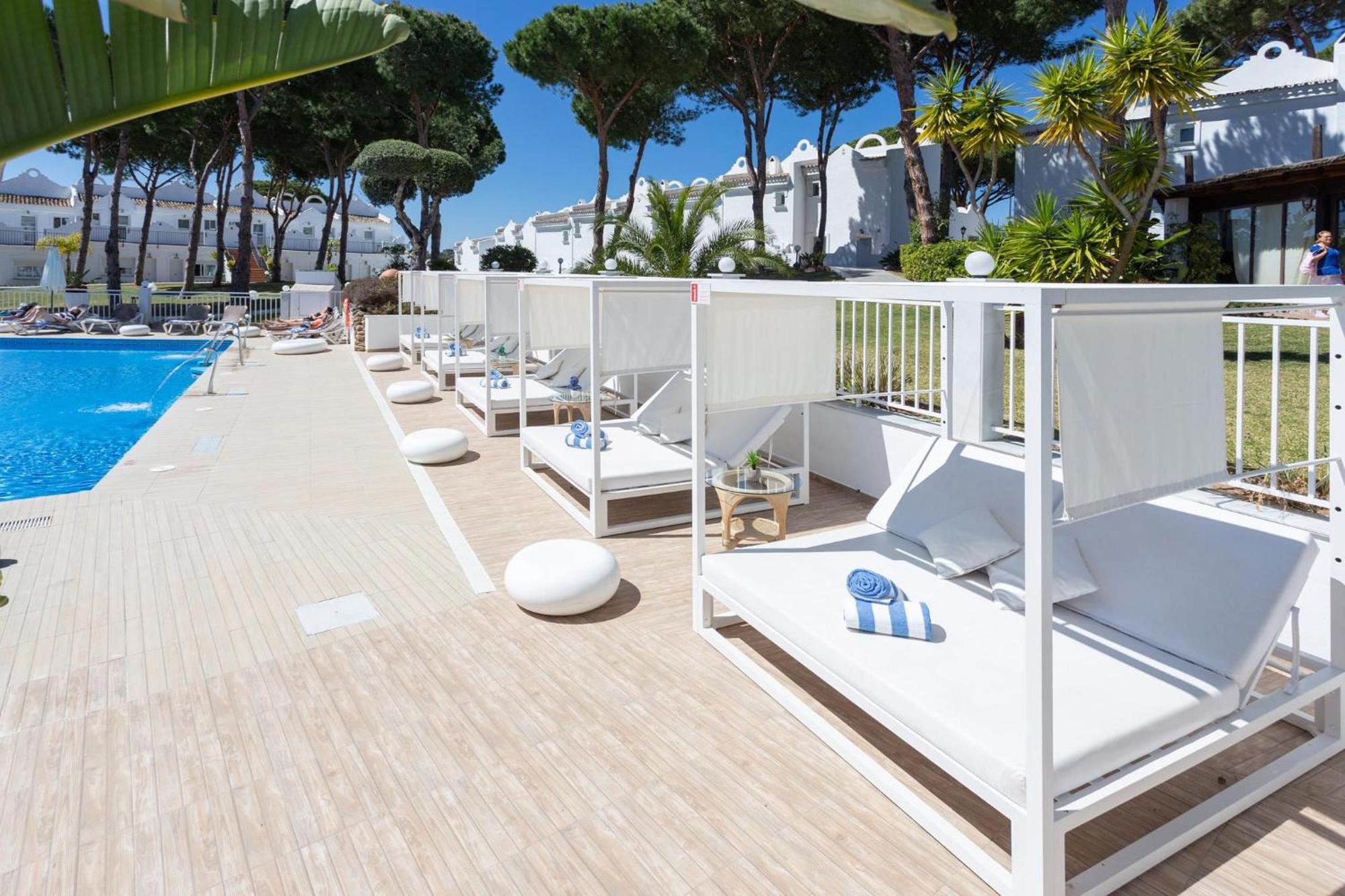 Duplex With Bbq And Amenities Apartment Marbella